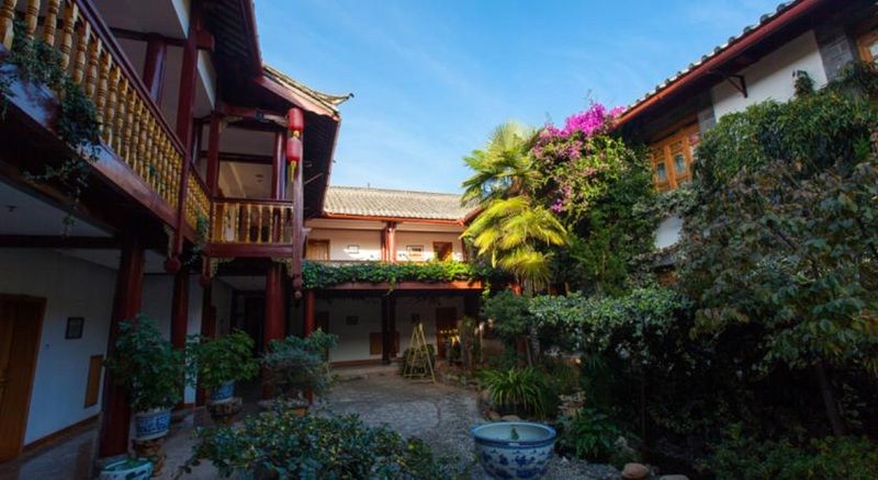 Lijiang Wangfu Hotel Exterior photo