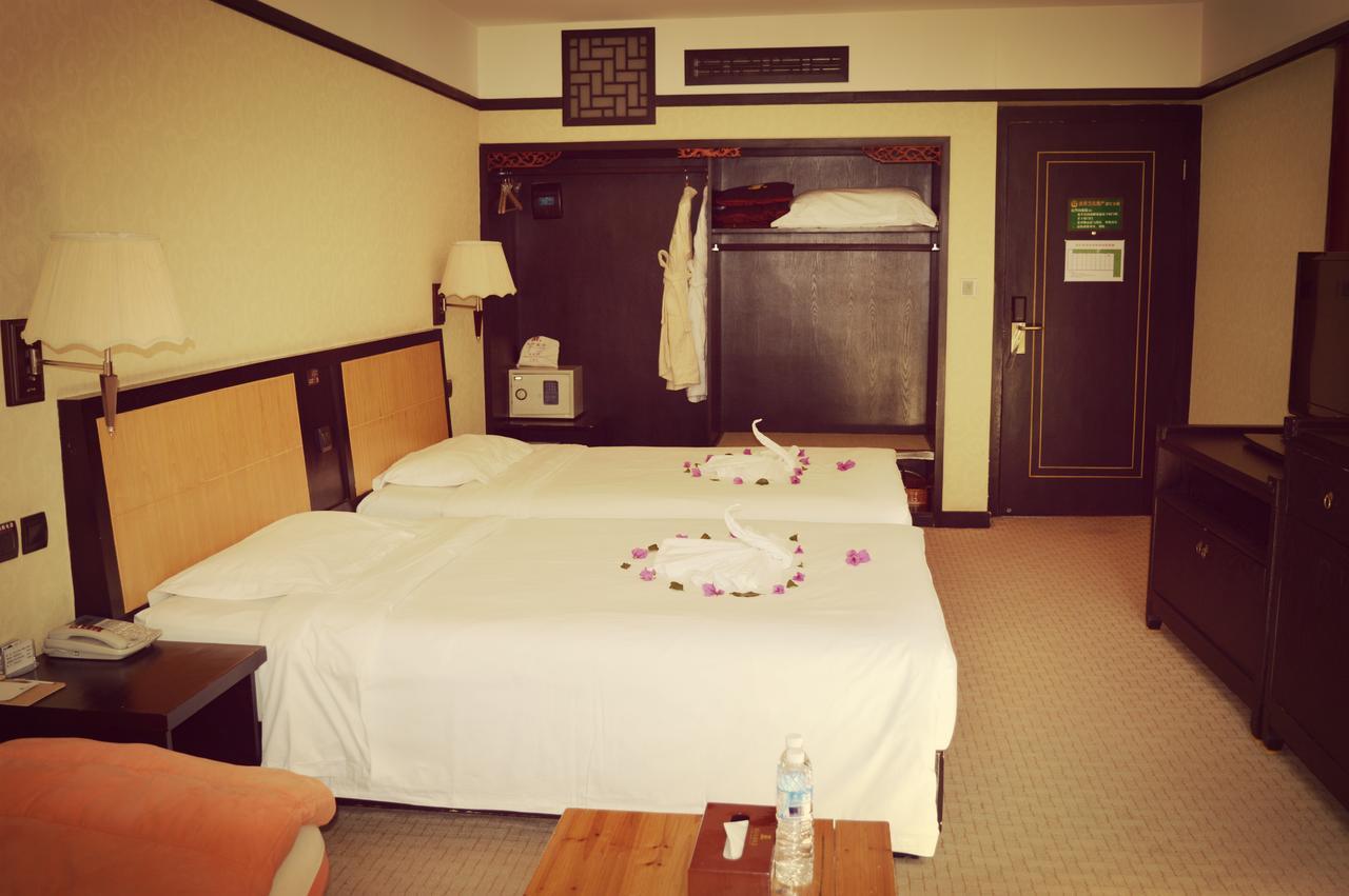 Lijiang Wangfu Hotel Exterior photo
