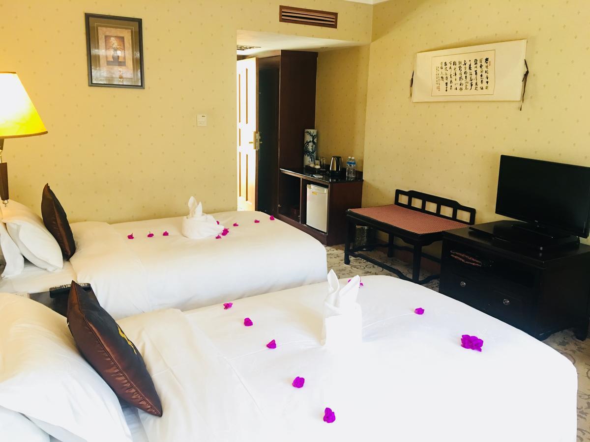 Lijiang Wangfu Hotel Exterior photo